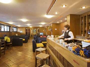 Hotel Ski Club I Cavalieri Rta Sestriere Exterior photo